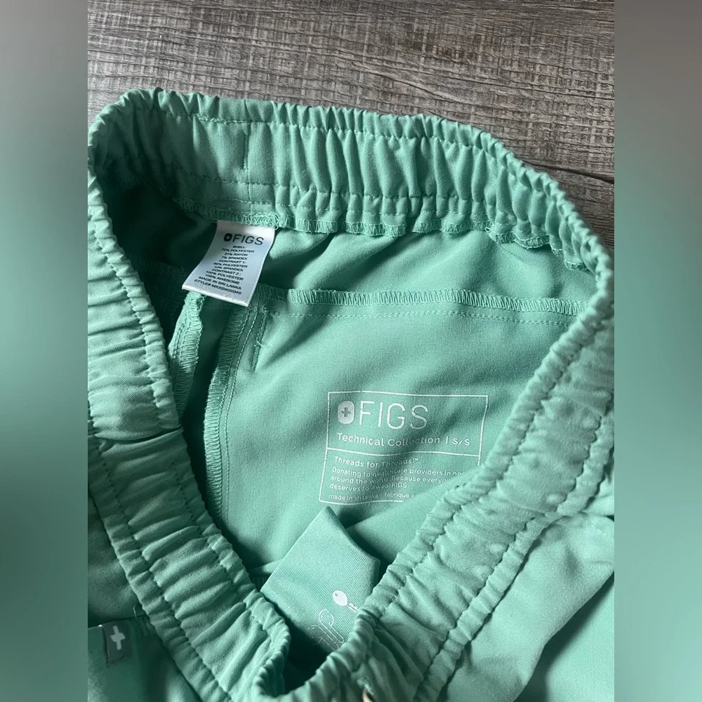 FIGS Tansen Jogger Scrub Pants Jade Small Green Seafoam Mint Doctor Nurse